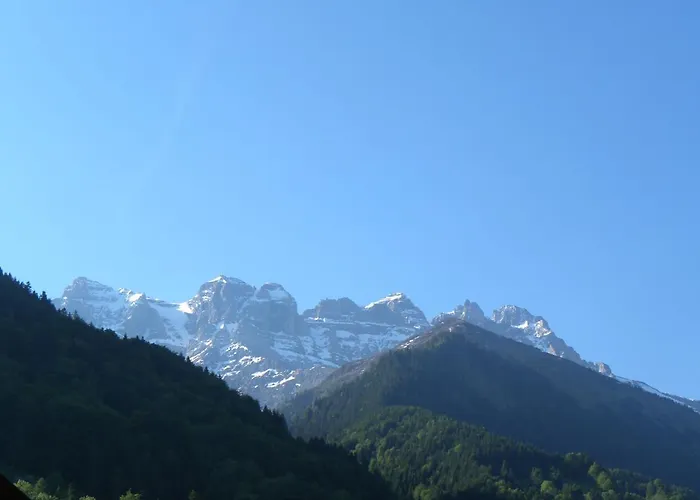 Spacious Swiss Alpine For Nature Lovers 3* Val dʼIlliez