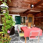 Panzió Spacious Swiss Alpine For Nature Lovers 3*